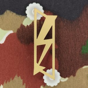 Kragenspiegel Übermittlungssoldat, Variante 2